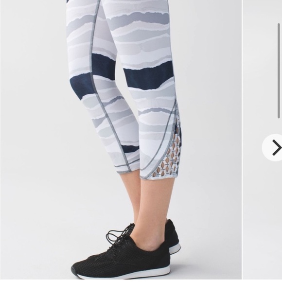 LULULEMON true self crop leggings sz 6‎ - Picture 4 of 10